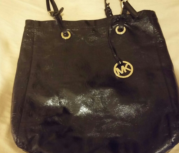 NWOT Michael Kors patent leather bag - Picture 4 of 6